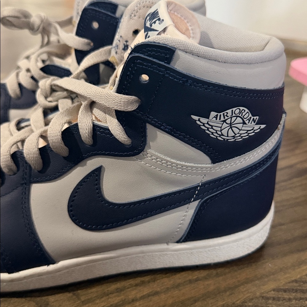 “Georgetown” Jordan 1 Hightops Men’s 10 - Picture 4 of 8